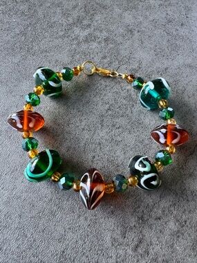 Handcrafted Green and Amber Glass Lampwork Bead Bracelet